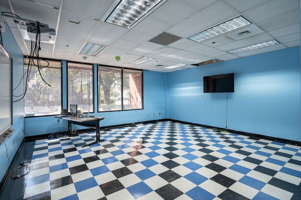 Large Office/Warehouse or Creative Workspace: 14401 Owen Tech Blvd, Austin, TX 78728